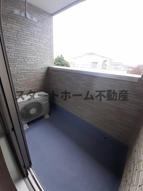 バルコニー　お洗濯にも便利なバルコニー付き
