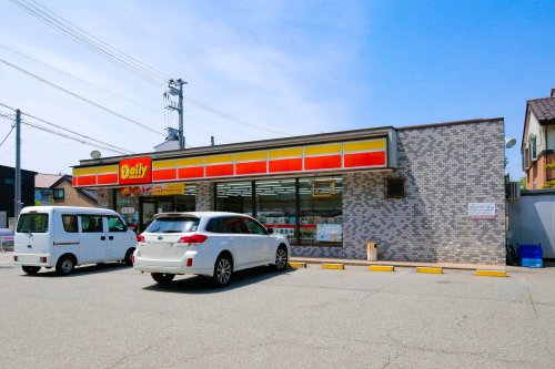 コンビニ　デイリーヤマザキ 富山磯部町店（コンビニ）まで46m