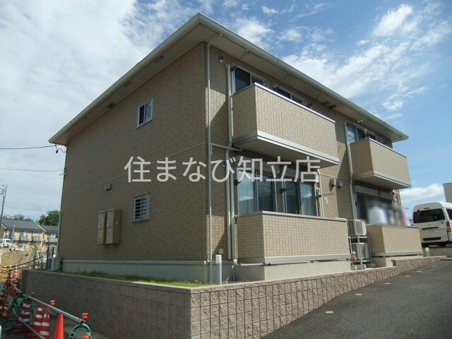 名鉄三河線 豊田市駅 バス乗車時間：9分 最寄りバス停で下車 徒歩2分 築13年