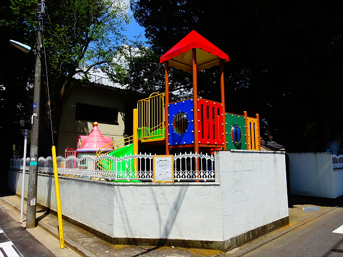 幼稚園・保育園　和泉町幼稚園（幼稚園・保育園）まで3845m