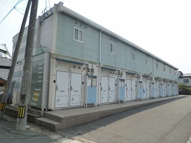 建物外観　落ち着いた雰囲気の外観です
