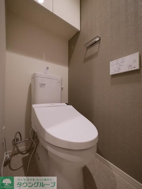 トイレ　※写真は同タイプ住戸です。