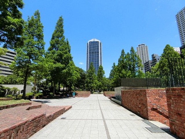 公園　東遊園地公園（公園）まで250m