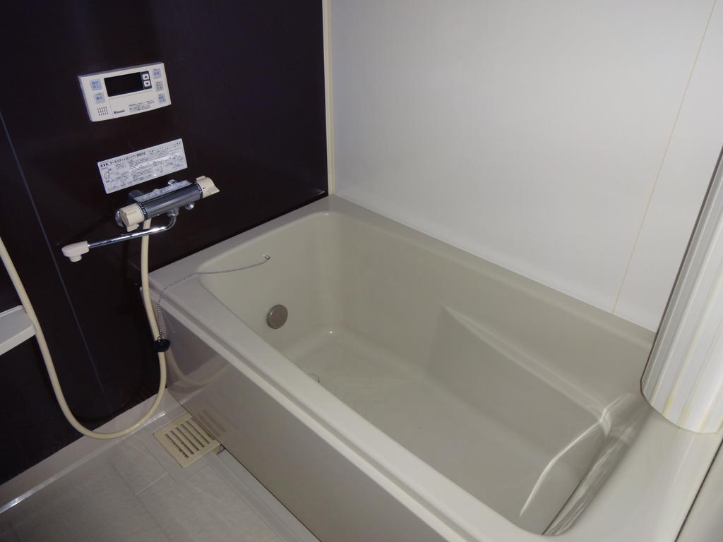 バス・シャワールーム　追焚・浴室乾燥付き