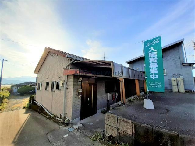 コーポチェリー小川の建物外観