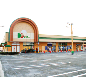 スーパー　ドミー小坂井店（スーパー）まで1639m