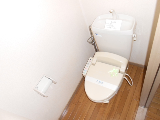 トイレ　ウォシュレット付きのトイレです！