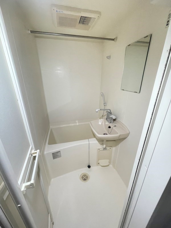 バス・シャワールーム　バスルーム