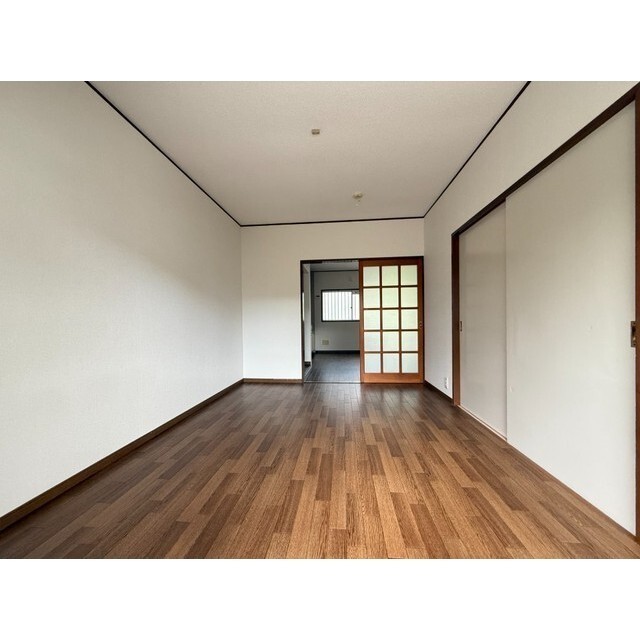藤ハイツの居間写真