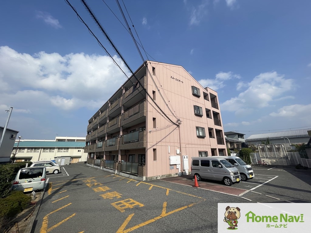 建物外観　「エムエステート」、現地待ち合わせのご案内も大丈夫です。