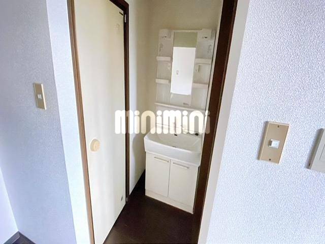 洗面設備　洗髪洗面化粧台