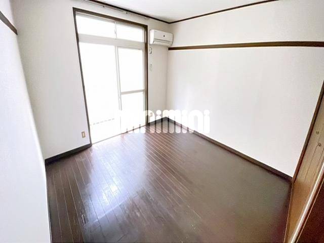 居室・リビング　開放的です