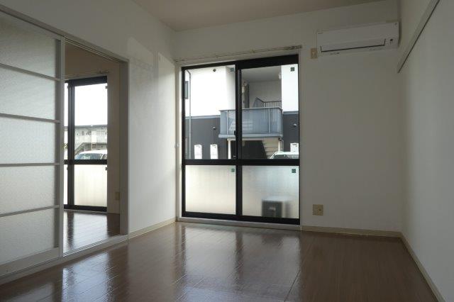 居室・リビング　洋室