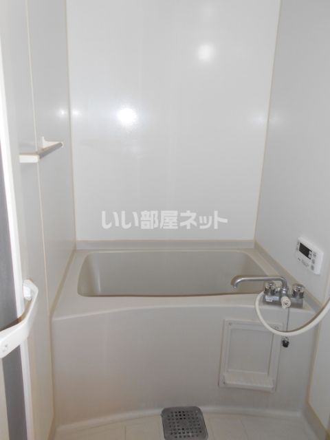 【ＭＪフォレスト　Ａのバス・シャワールーム】