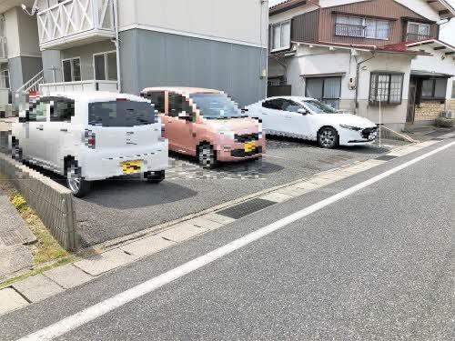 【サバーゼ127の駐車場】