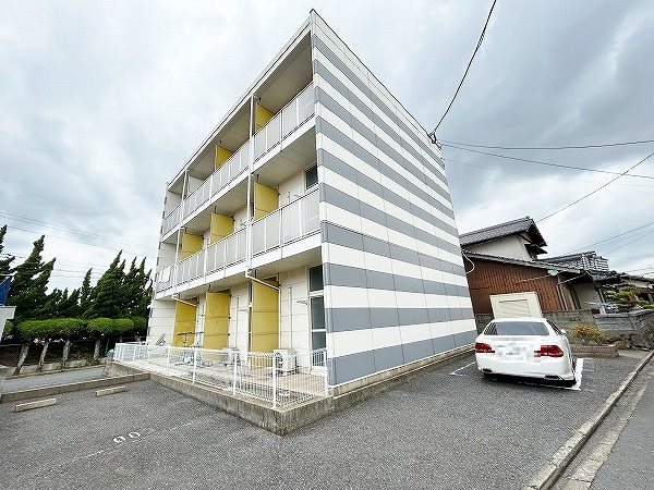 ユー片野の建物外観