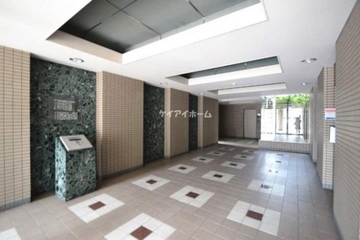 エントランス　駐車場