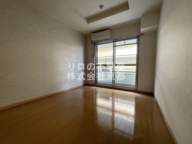 居室・リビング　明るい雰囲気で暮らしやすい！優しい質感の室内がオススメ☆