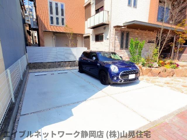 駐車場　カースペースがあります