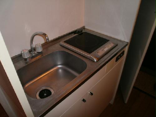 キッチン　お部屋によって家具家電の有無・種類が異なります。