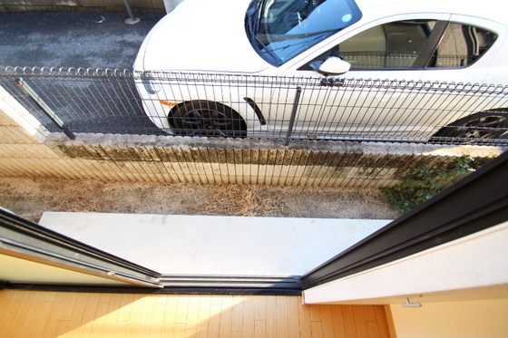 庭　※他号室の写真です