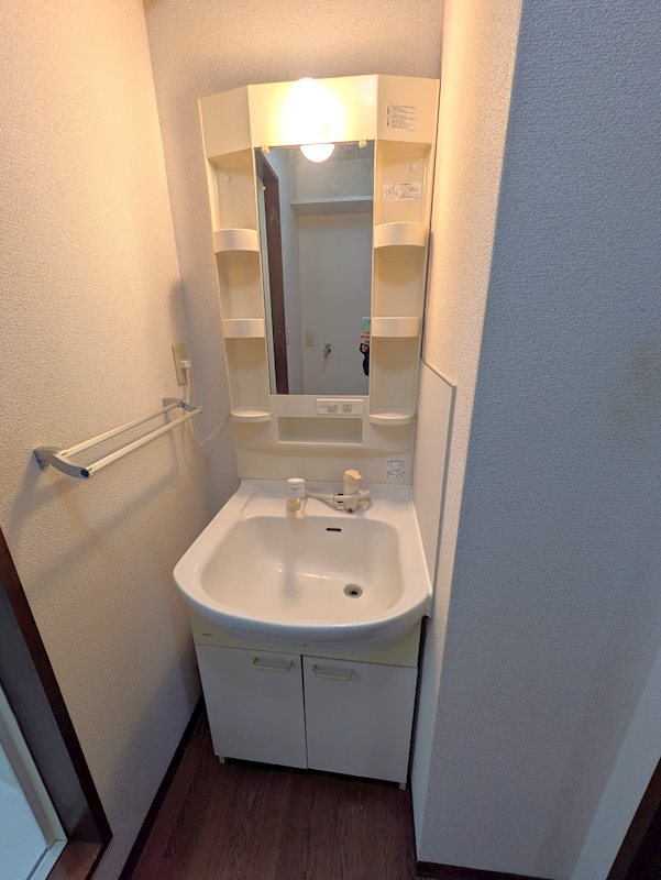 洗面設備　洗髪洗面化粧台