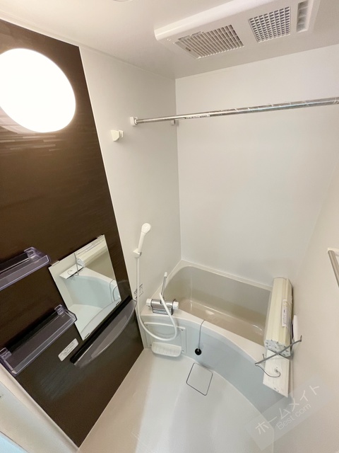 バス・シャワールーム　追い焚き付で寒い日も温まります♪