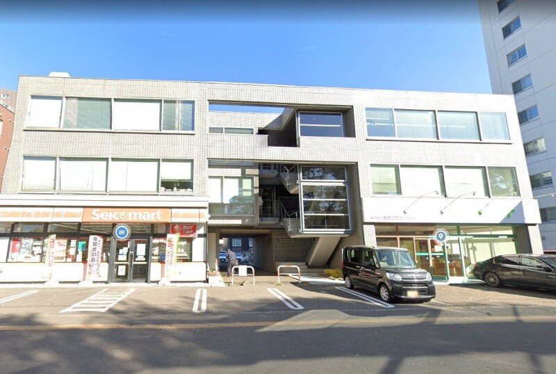 コンビニ　セイコーマート南郷通19丁目店（コンビニ）まで395m