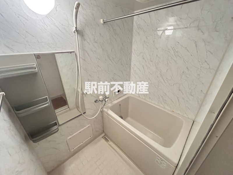 バス・シャワールーム　浴室乾燥機付き