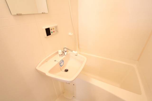 バス・シャワールーム　１日の疲れを癒やしてください