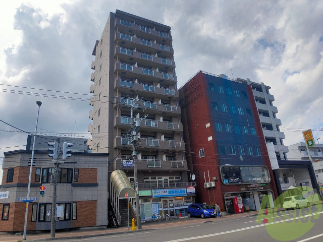 建物外観　札幌市北区北二十五条西「リーブル２５」