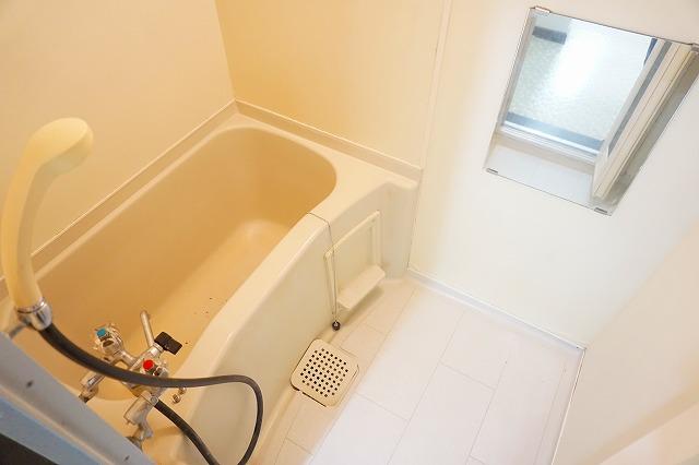 バス・シャワールーム　浴室