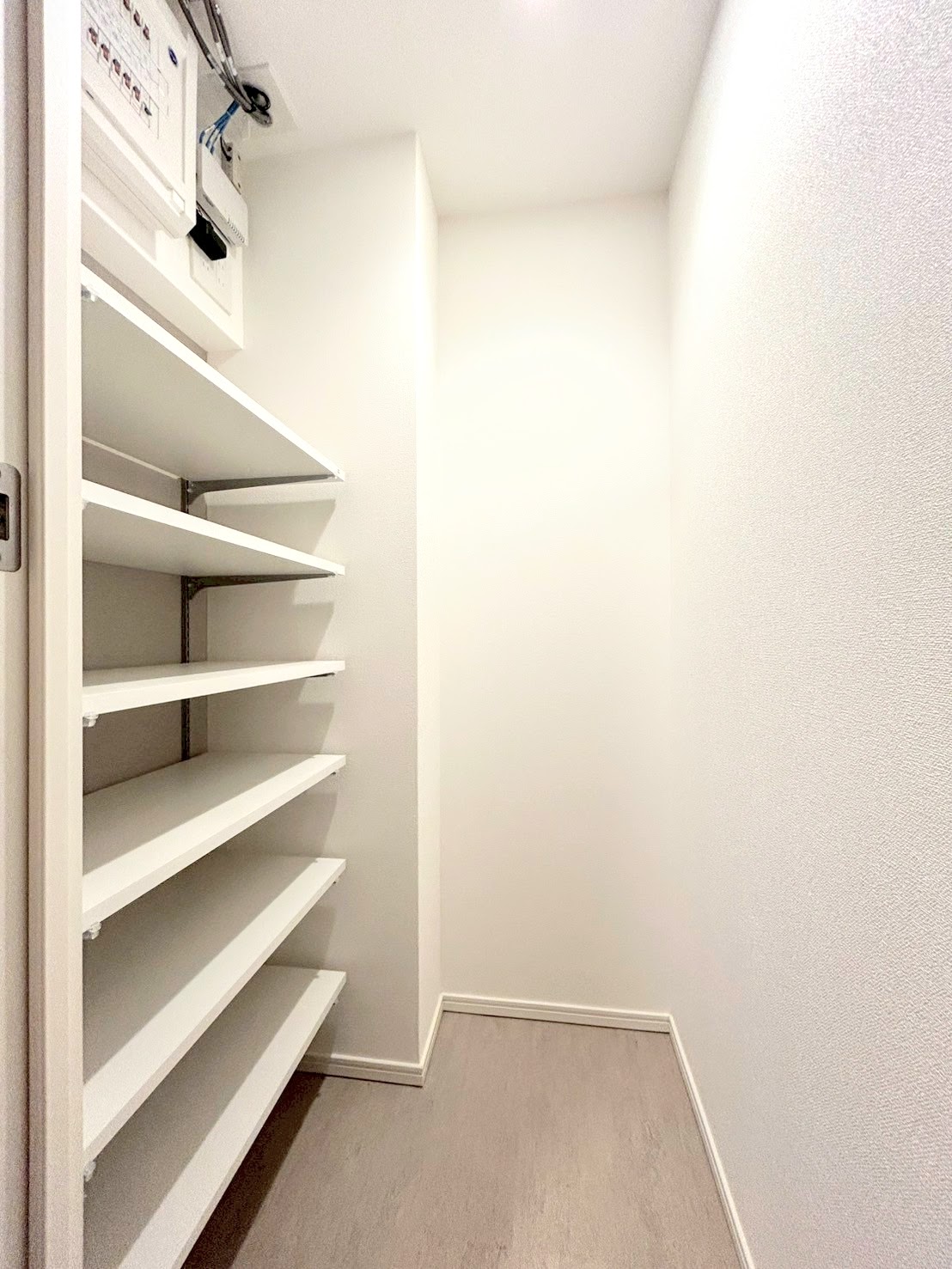 玄関　シューズインクローゼット