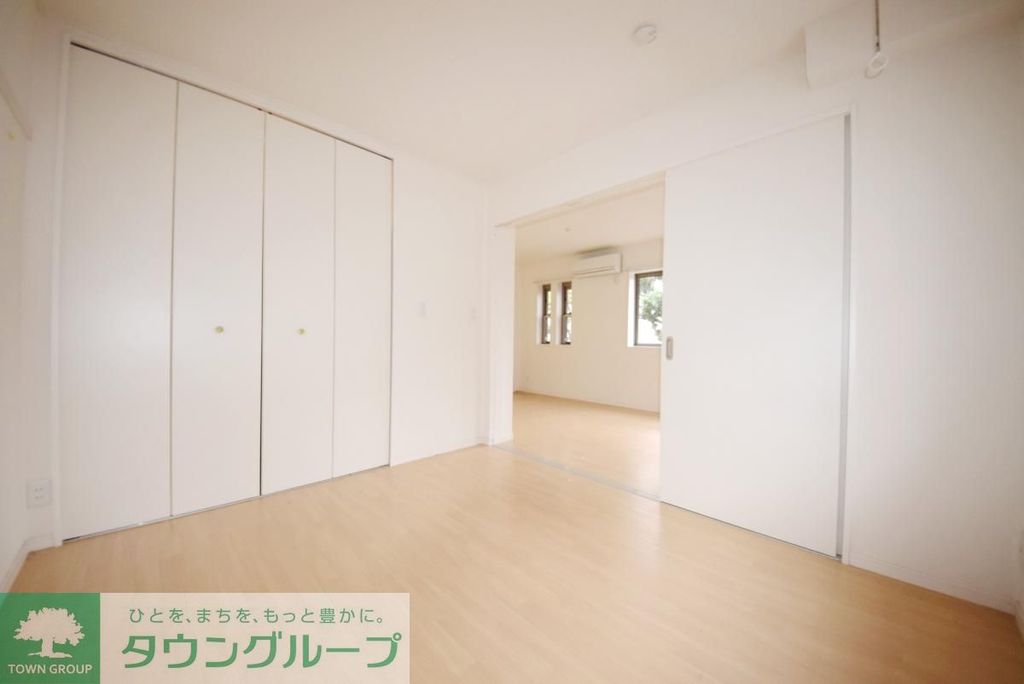 居室・リビング　※別号室参考写真