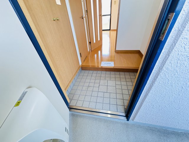 ラルジュ柳森の玄関写真
