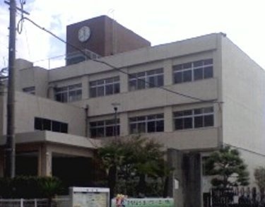 小学校　竹原西小学校（小学校）まで500m