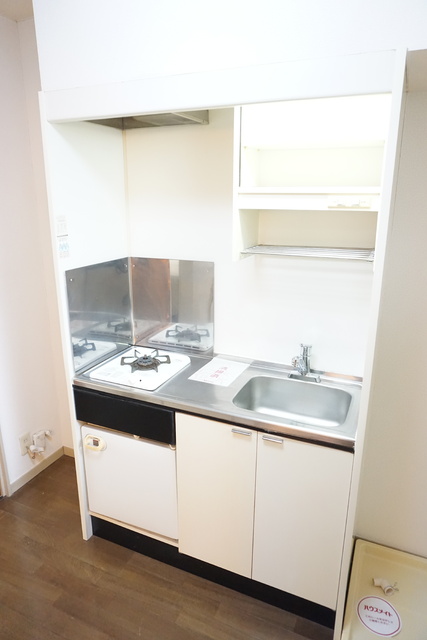 キッチン　一口ガスコンロ付きキッチン☆※冷蔵庫は設備ではありません