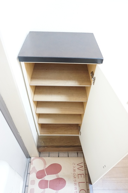 玄関　玄関シューズボックスです☆