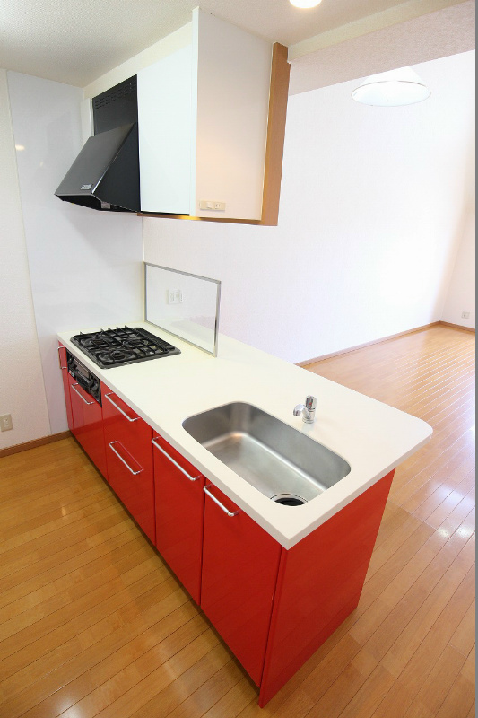 キッチン　ペニシュラン風のカウンターキッチンです。