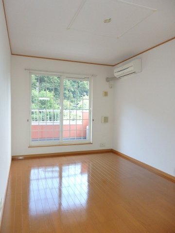 居室・リビング　居間です