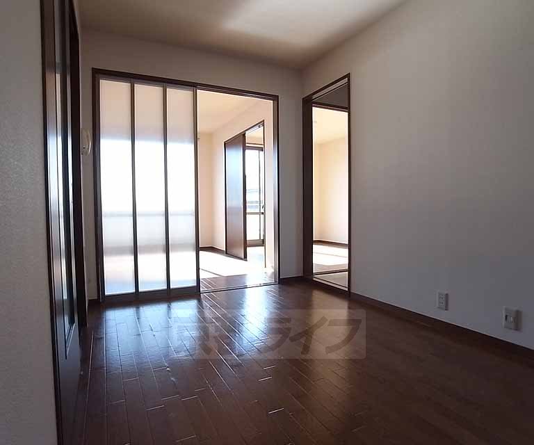 居室・リビング　７帖のＤＫです。