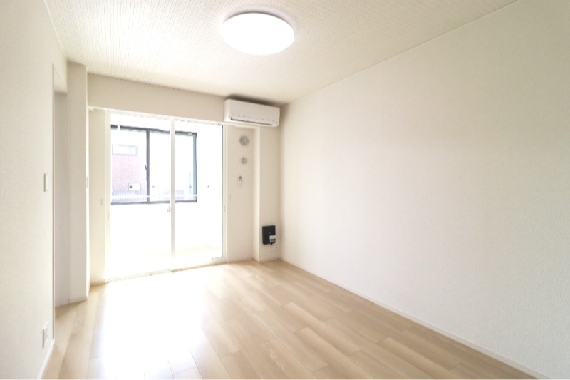 居室・リビング　図面と現状に相違がある場合には現状を優先