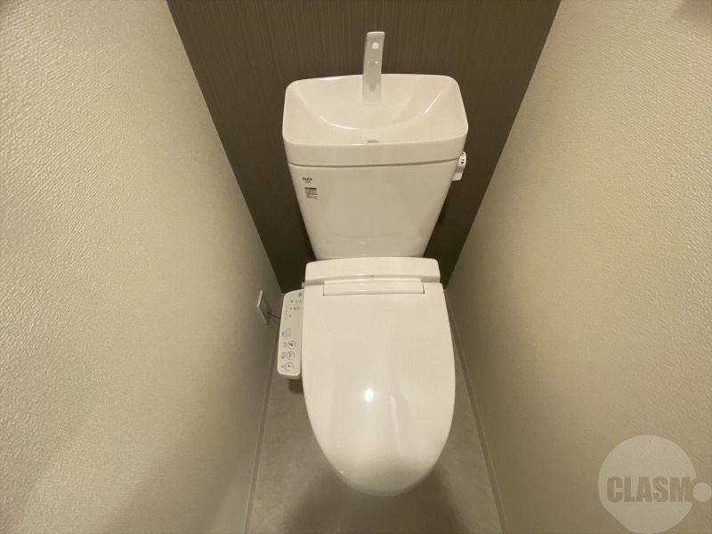 トイレ　温水洗浄便座