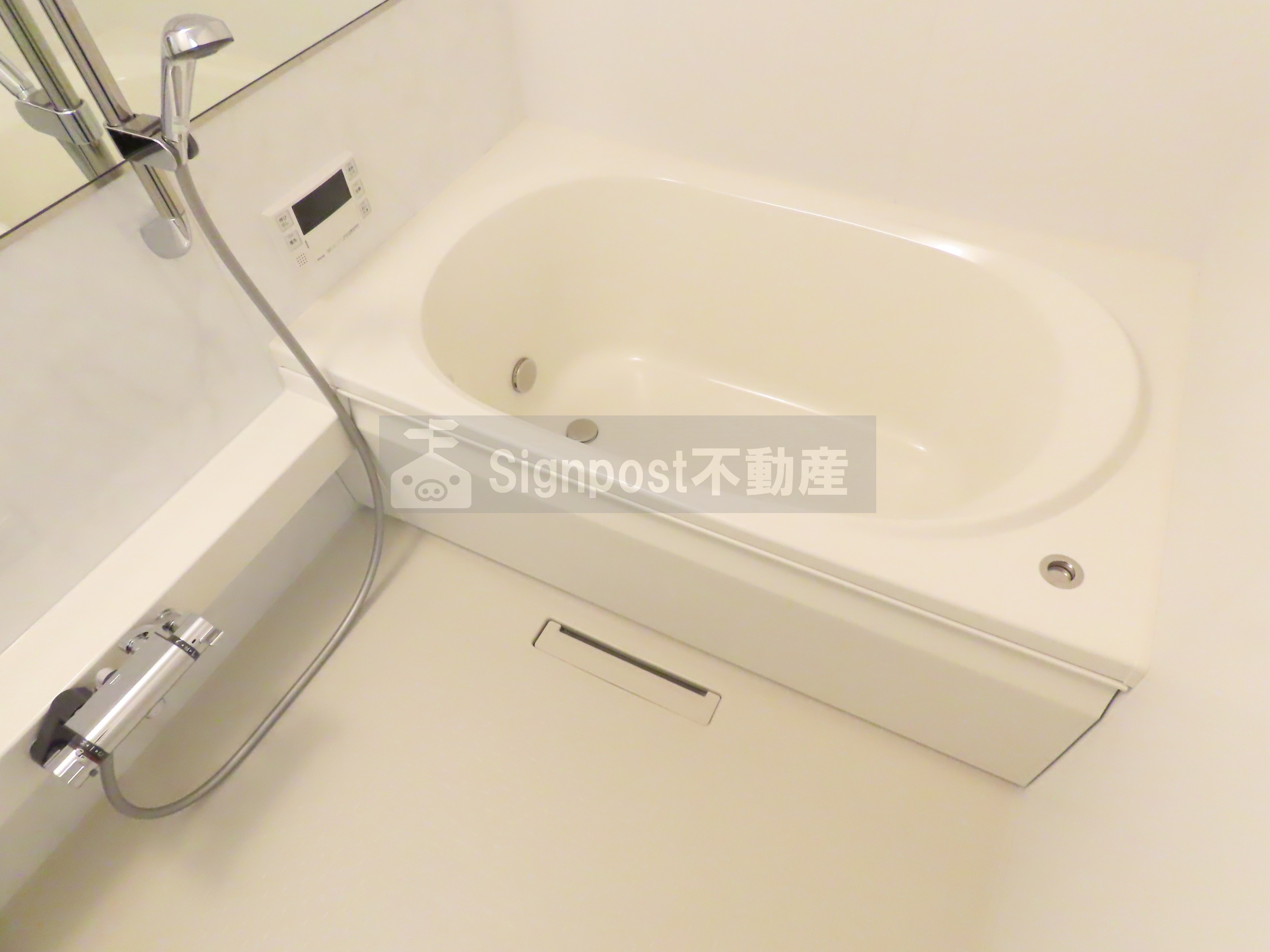 バス・シャワールーム　追焚・浴室乾燥付き