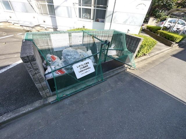 その他　ごみ置き場