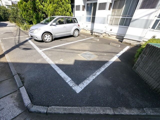 駐車場　駐車場