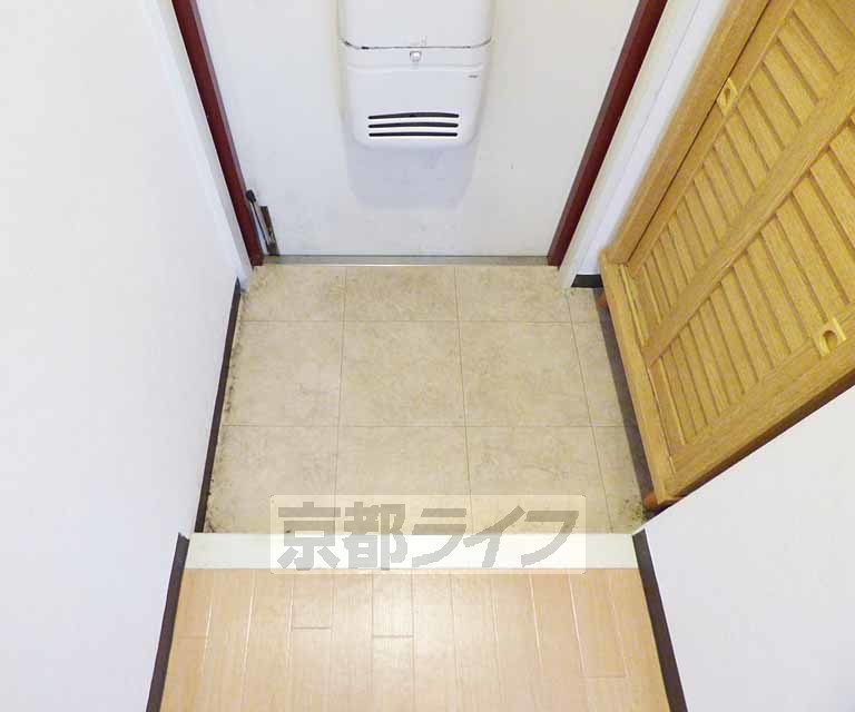 玄関　靴収納付きの玄関です