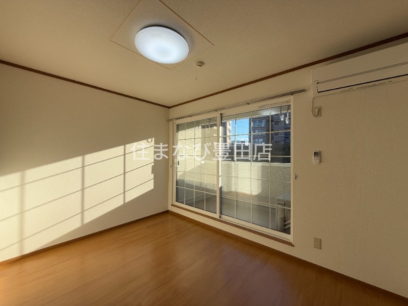 居室・リビング　同型タイプ