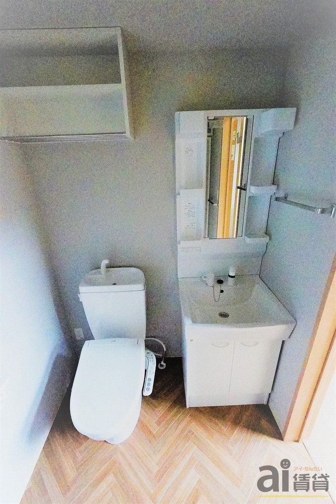 トイレ　※同仕様写真です