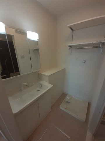 洗面設備　広い洗面スペース